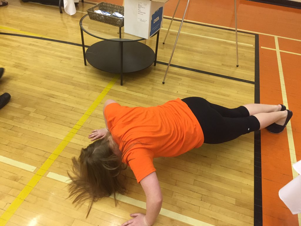 SFSportsMed's tweet image. Game of life right here #BeAware #onalert #gameoflife