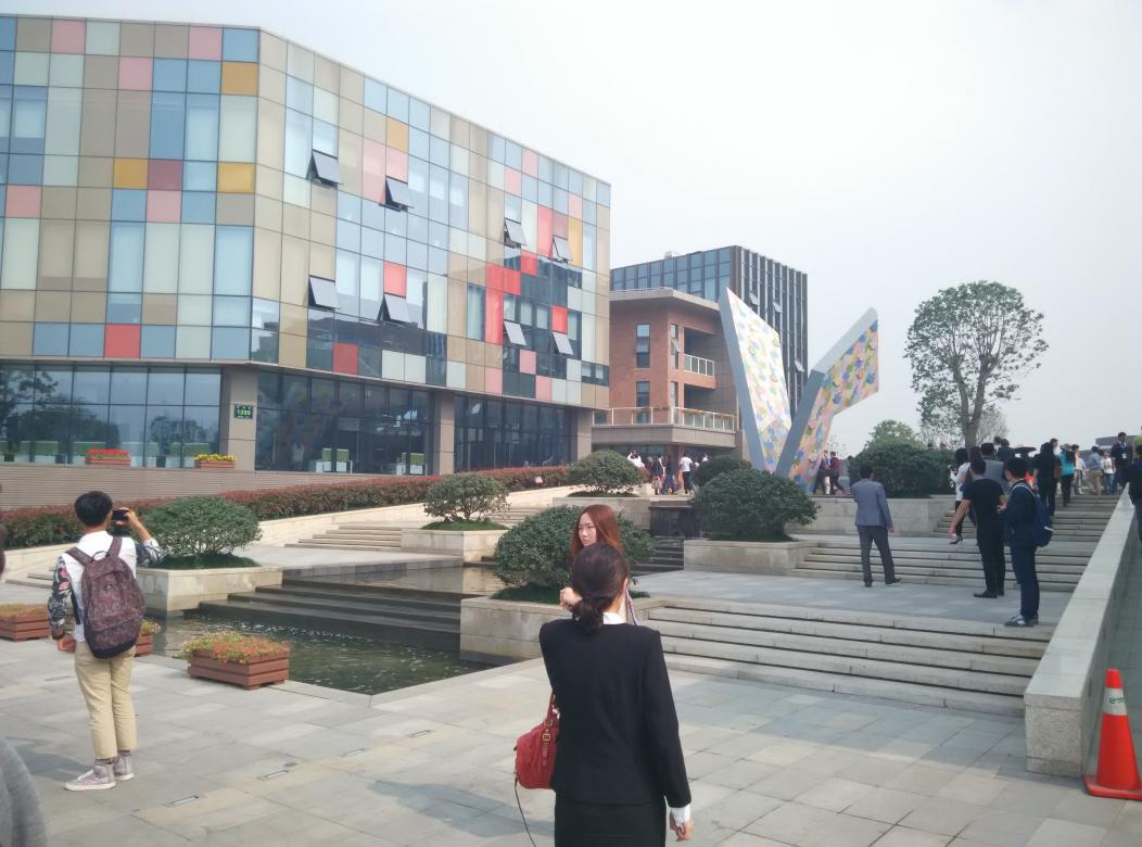 WEntFr's tweet photo. Is this where the next Alibaba is? @ Dream Town #Incubator in #Hangzhou #WEnF2015 @EMLYON https://t.co/gc9EnXjQlK