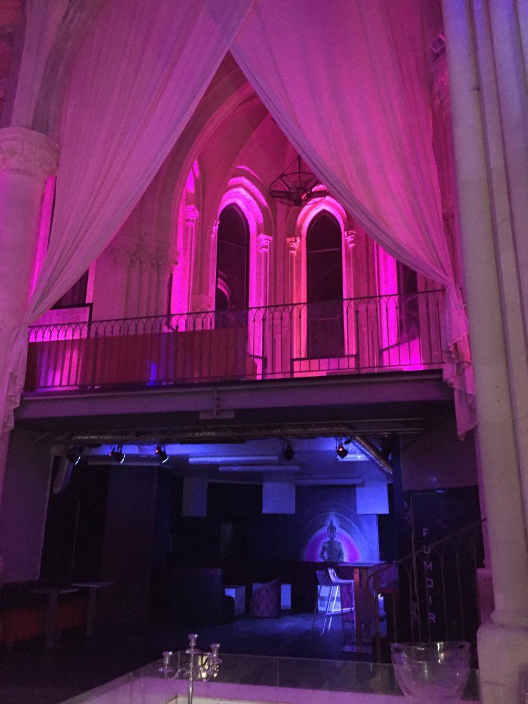 jennifersavidan's tweet photo. On vous attend dès jeudi au @K9ANGERS !!on n'oublie pas changement d'heure samedi 1h de plus avec vous https://t.co/OWLAH2sm69