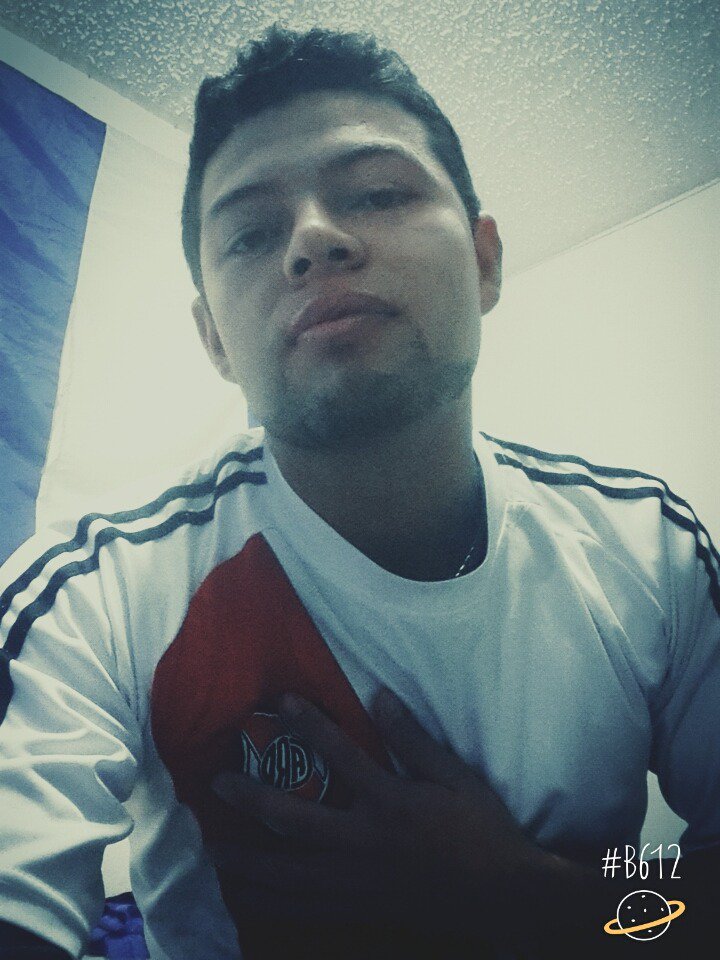AndreZz9212's tweet photo. Nuevamente Por La sudamericana Grande River #RiverXFox #riverchapecoense #RiverPlate 
RiverColombia https://t.co/NUujYWVLGC