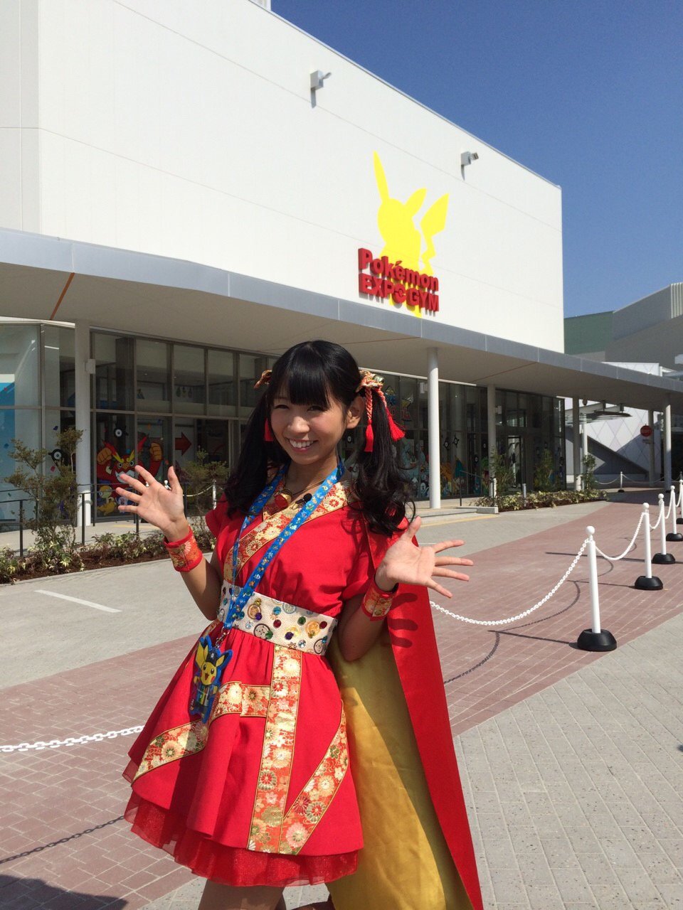 古川未鈴 Twitter पर 昨日は大阪に11月オープンの ポケモンexpoジム に一足お先に遊びに行ってきました リザードンとお喋りしてきました 夢のような時間だった ヮ リザードンとマオちゃんとぱしゃり T Co Kk8rwph3i3 Twitter
