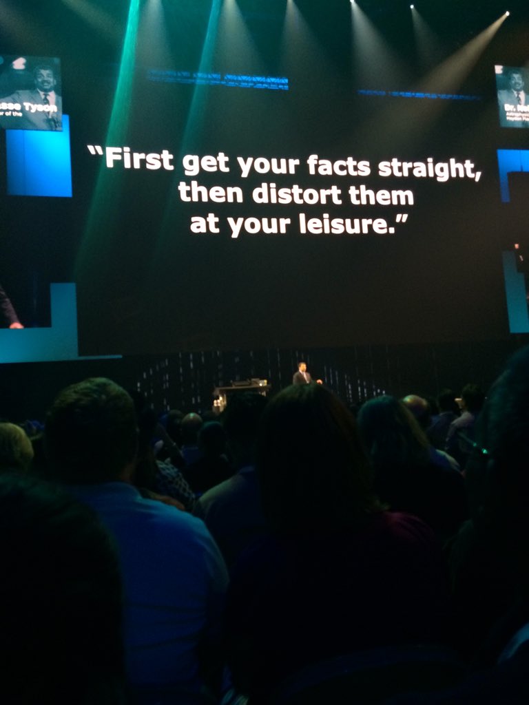 lumosoft's tweet image. #data15 go Dr.!