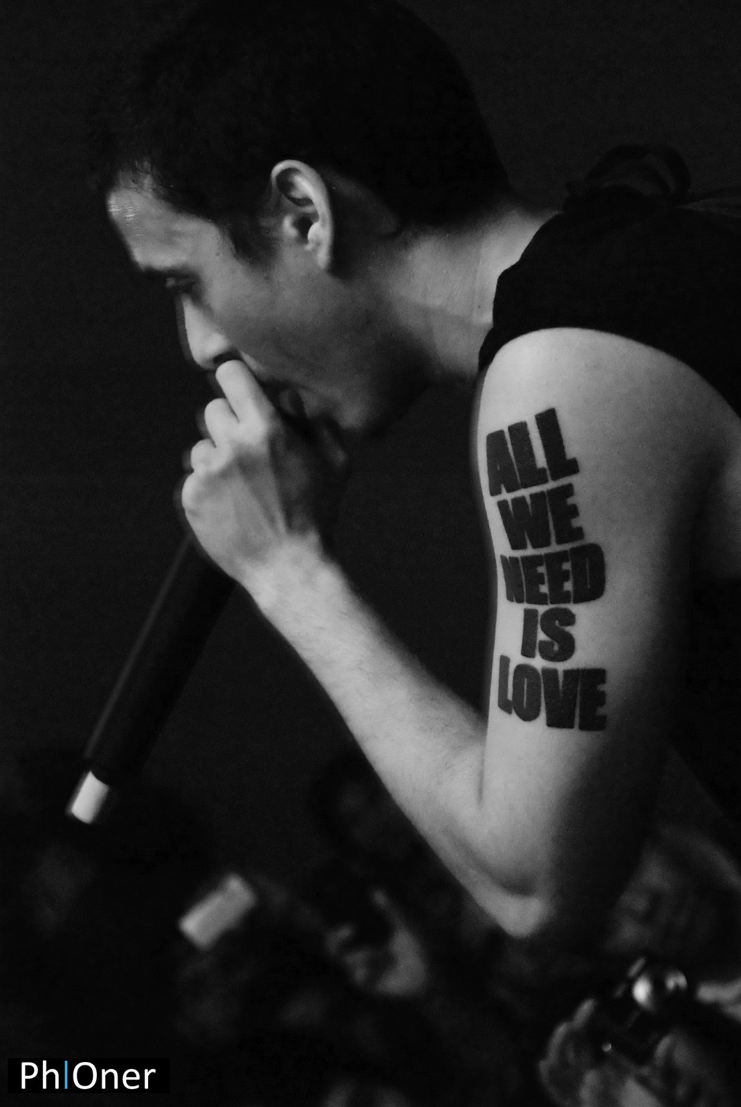 Que Significa El Tatuaje De Canserbero All We Need Is Love