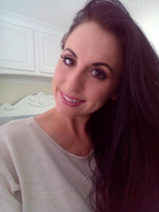 Morning all quick #selfie before I run out the door xxx hope you all have a great day xxx https://t.<a href="/tag/selfie"class="tags">#selfie</a>