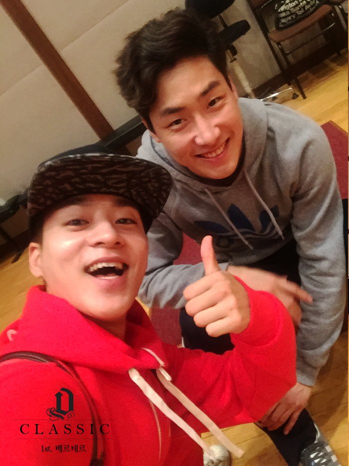 DClassic1st's tweet photo. #DClassic 1st. #베르테르 ★#연습실 #훈훈 #사진 살~짝 공개합니다! #잘생김 #귀여움 주의! ★지금은 인터파크 1+1 대박할인 진행 중!♥ https://t.co/i2wOSPnEVq https://t.co/v5mzgJYwMv