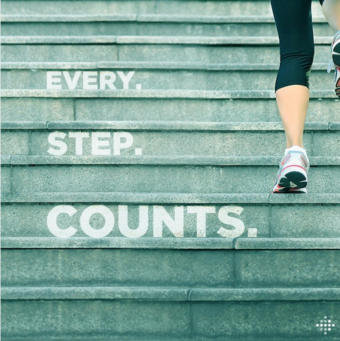 Пробежка мысли. She run или runs. Бег мотивация. Фитнес мотивация бег. Every runs.