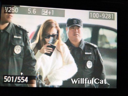 [PIC][22-10-2015]Jessica trở về Hàn Quốc vào trưa nay CR5V2tDUsAA0oJh