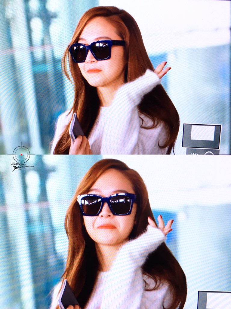 [PIC][22-10-2015]Jessica trở về Hàn Quốc vào trưa nay CR5l-HKUAAAlJv8