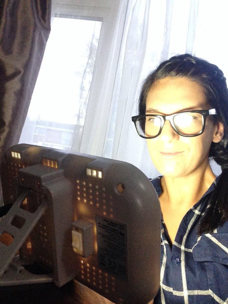 clairelucy80's tweet image. Day 4 with my @TheGLGuide Medically approved SAD light feel so amazing the dark moody morning have been transformed