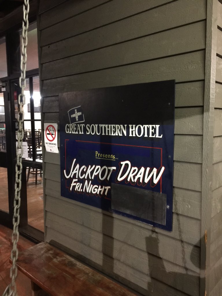 drunkroo's tweet image. Great southern hotel in Berry, NSW.
Awesome beer prices, great food.
8/10. Would definitely drink here again.