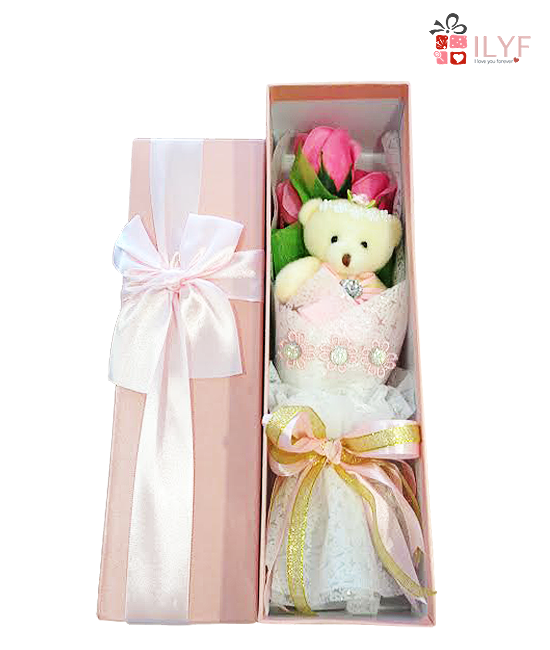 sgilyf's tweet photo. New in! - Single stalk Eternity Teddy Bear Bouquet! 100% handmade a single teddy bear with 3 soap roses! Shop now! https://t.co/NxCvmYPMXU