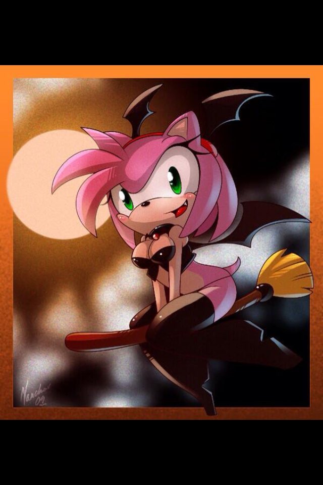 PinkbabeAmy's tweet image. So guys what should I go for Halloween cuz I will pick a outfit later today so send me 1,2,3or4