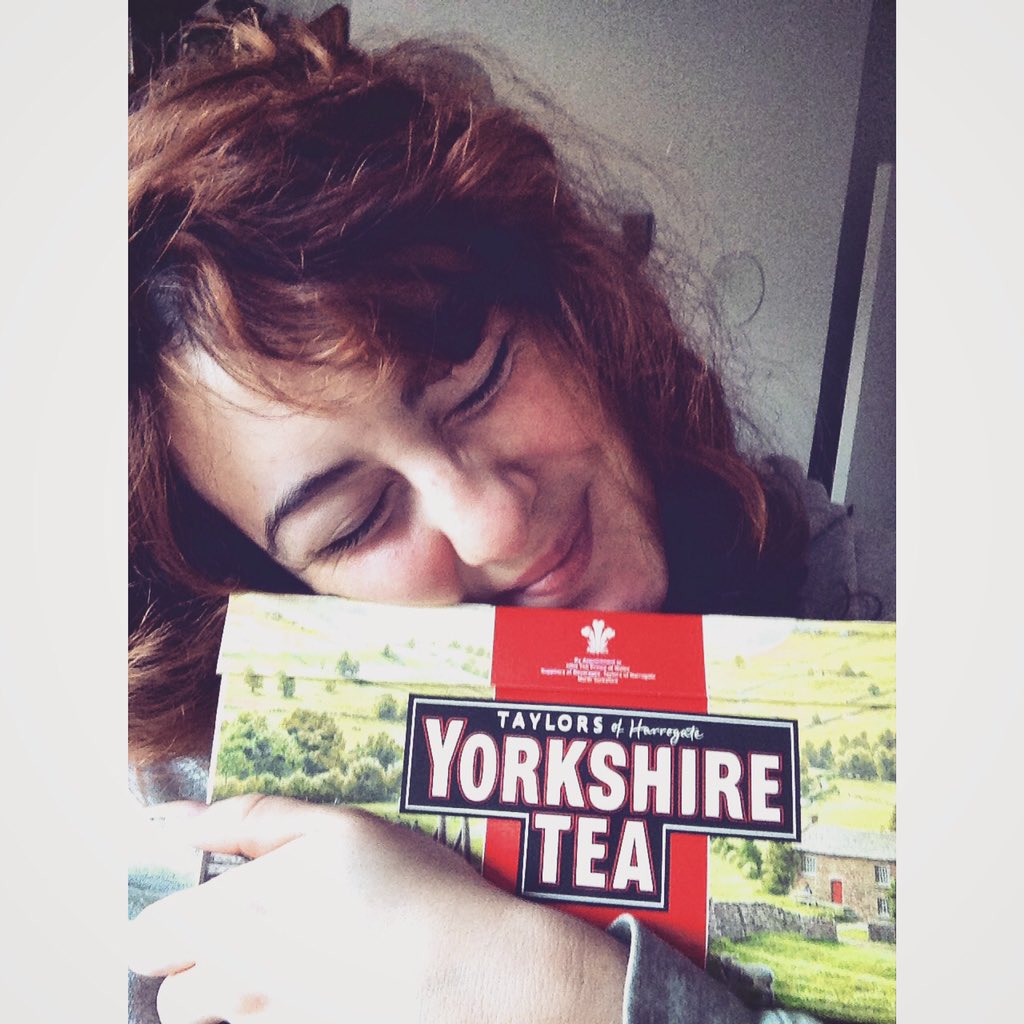 lozcurlz's tweet photo. My morning. My saviour. @YorkshireTea #tea #gbproblems #love #mylife #actorslife #tealover #home ☕️❤️ https://t.co/qCWMjHLK9i