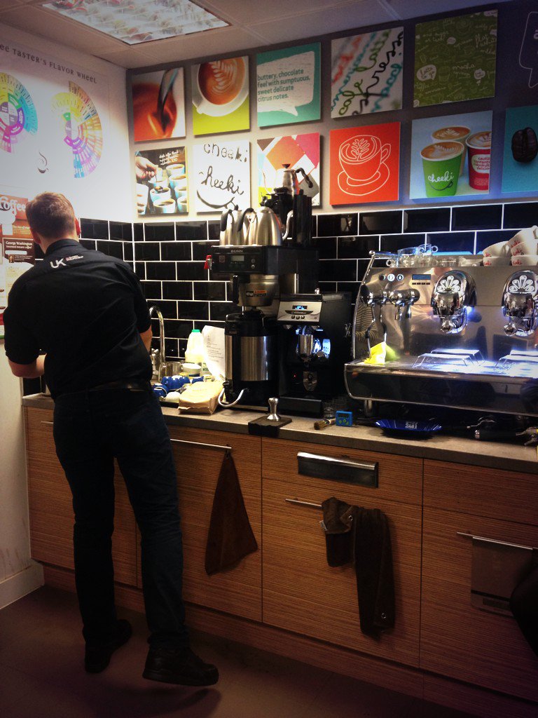 WSHGraduates's tweet image. Great start to the day at Barista Training with @kpmcarney ☕️ @WSHGraduates #welovethisbusiness