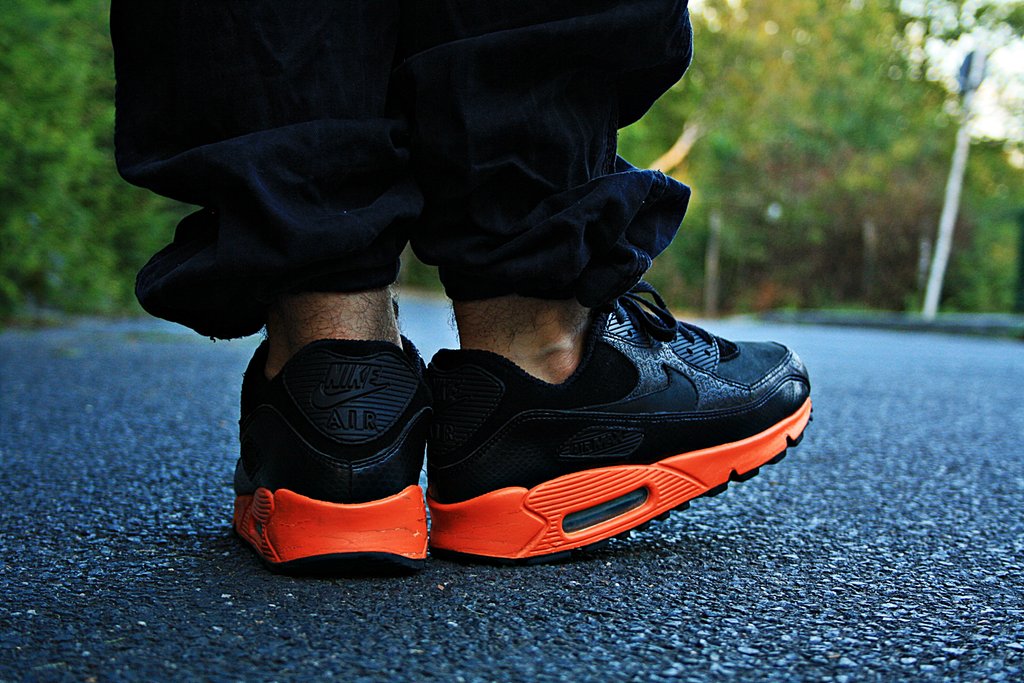 air max 90 powerwall