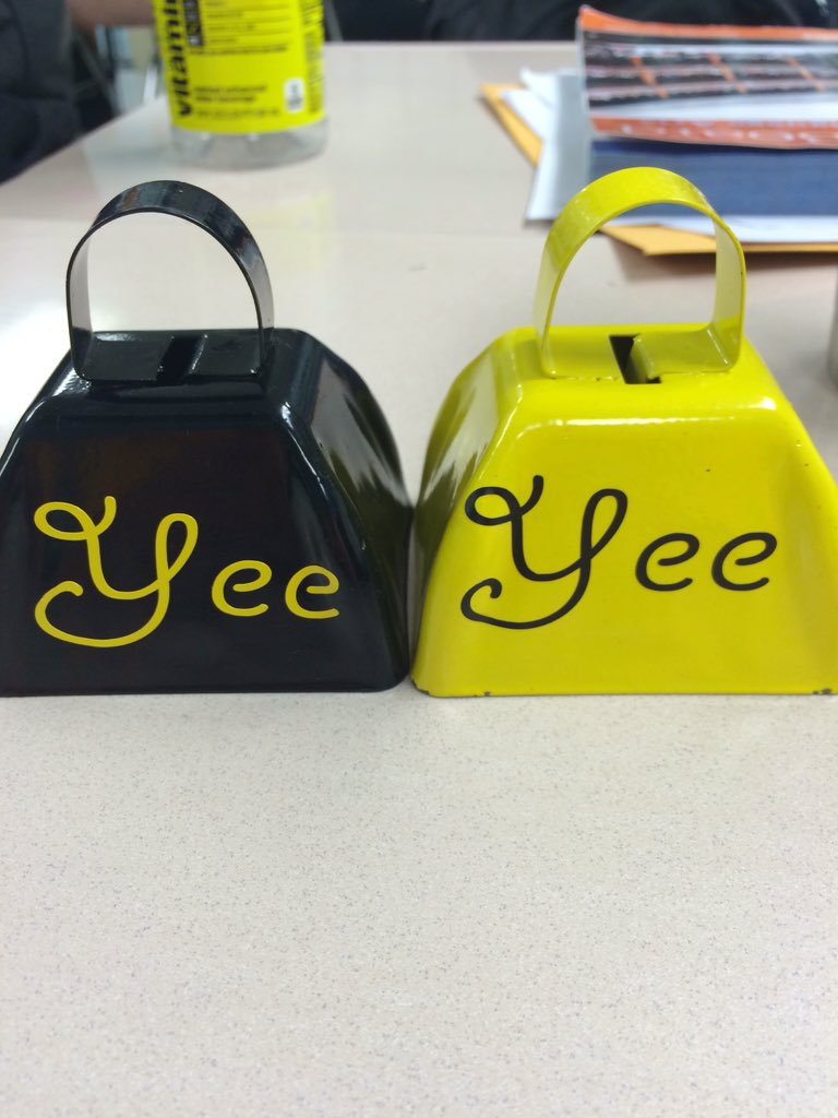 StAmant_STAr's tweet photo. STAR knows how to YEE YEE!! https://t.co/RqBaLkYiDI