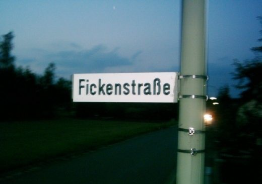 DummeWitze's tweet photo. Wo wohnst du nochmal? https://t.co/7ceuykuKzS