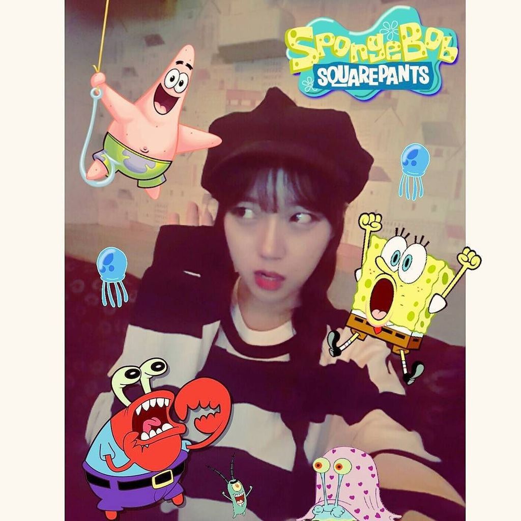 모두 잠수준비! 네 선장님! 잘 안들려요~ ! 네 선장님! 깊은 저 바닷속 파인애플🍍 보글보글 스폰지밥💛 네모난 얼굴에 동그란눈👀 네모바지...