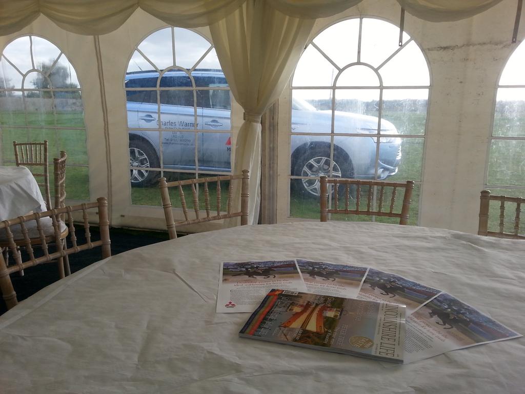 BaronHalpenny's tweet photo. The VIP tent at #NDHT15 is being prepared for a fabulous weekend @charleswarners @MitsubishiUK @BEventing @LincsLife https://t.co/xlrlPKRugi