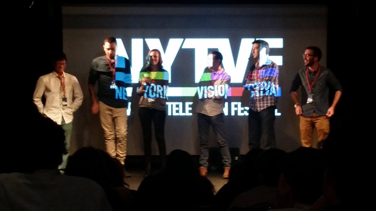 Ana Mead tweet media