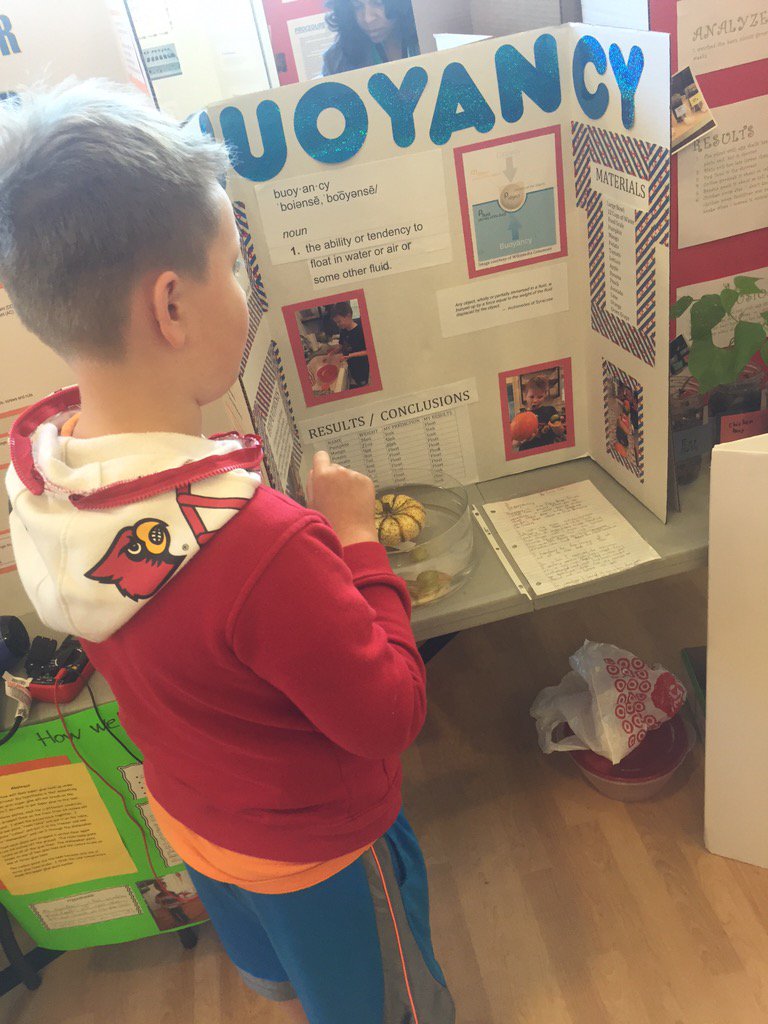 kestanfield's tweet image. @SPARKpto #STEAMFair #AwesomeProjects I am judging &amp;amp; I see some ready 4 the #APSTechFair2016 !!!!!