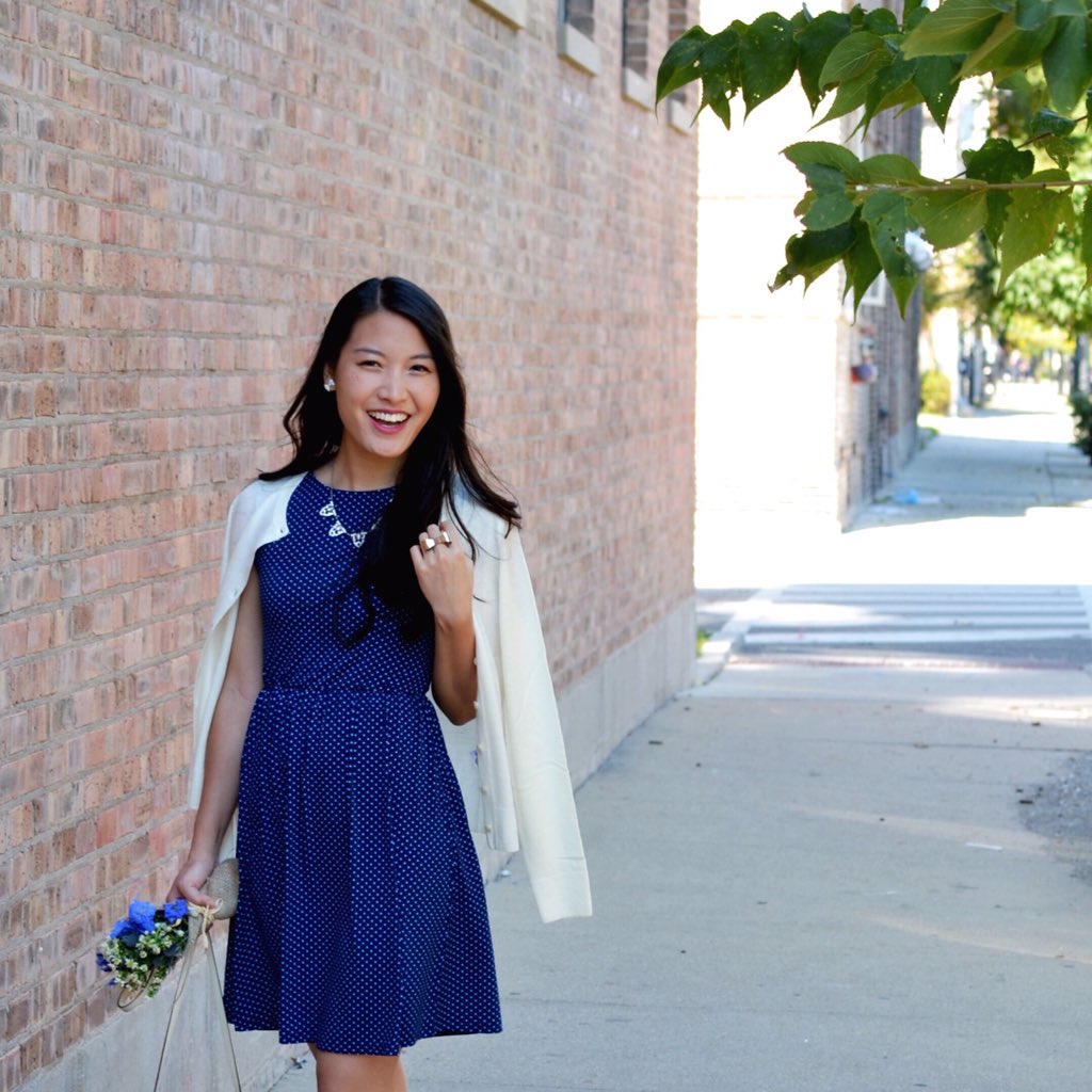 Joannamhui's tweet image. Excited for Chicago's @UniqloUSA grand opening tmrw! Details: graceinstyle.com/2015/10/Uniqlo… #GraceinStyle #love #uniqlo