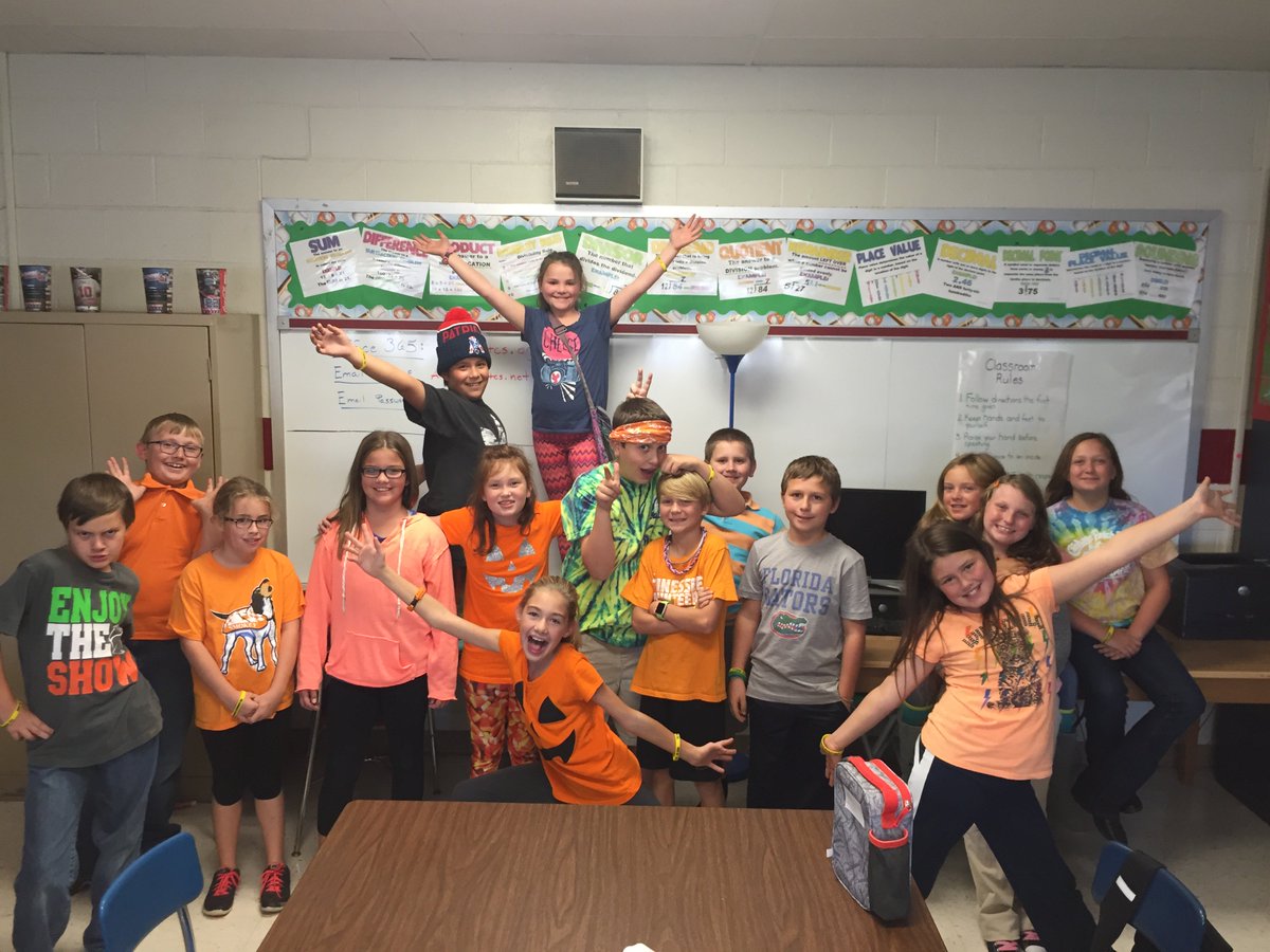 BTCS_District's tweet image. BTCS students and staff members united against bullying yesterday! #UnityDay2015
