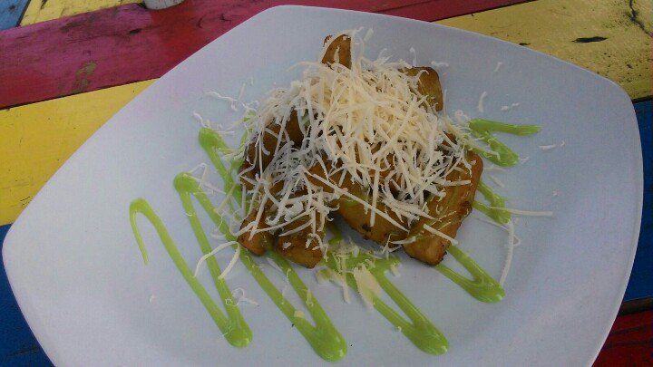 Singkong Green tea gening 8rebu singkong goreng saus greentea ada keju parut nya #kulinerbandung #makanpakereceh