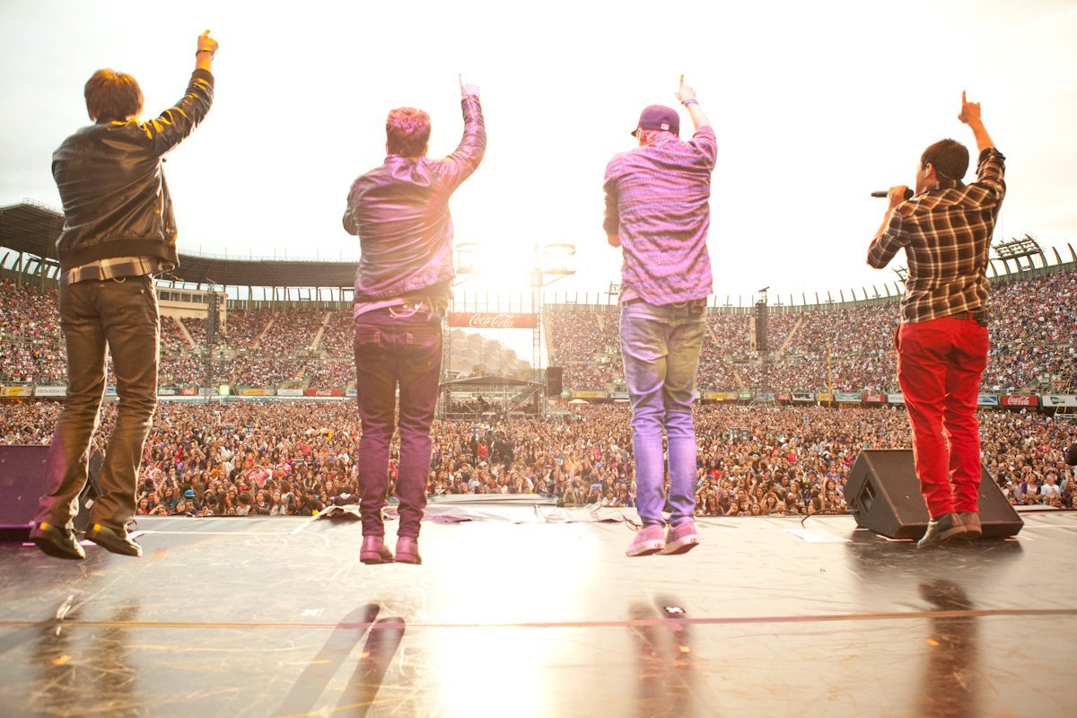 K�zvetlen hivatkoz�s a k�phez