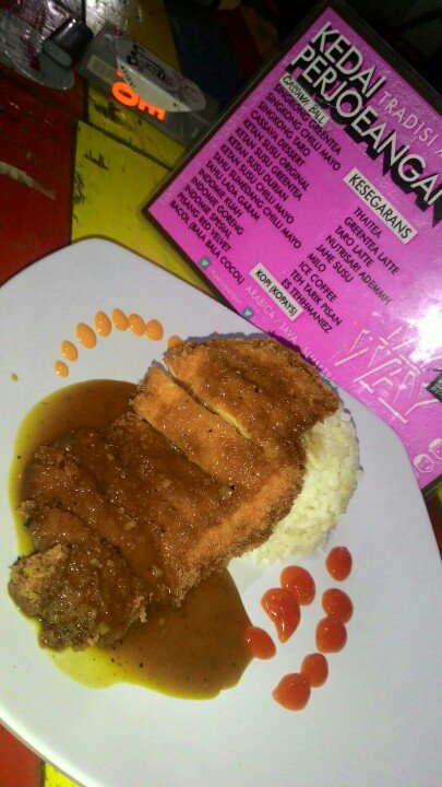 Chicken Katsu 15rebu ayam pilet panir disiram saus teriyaki &amp; disanguan #kulinerbandung #makanpakereceh