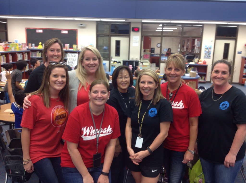 Shafer Elementary on Twitter "Read, Deed, Run working on bags for Lunches of Love! 