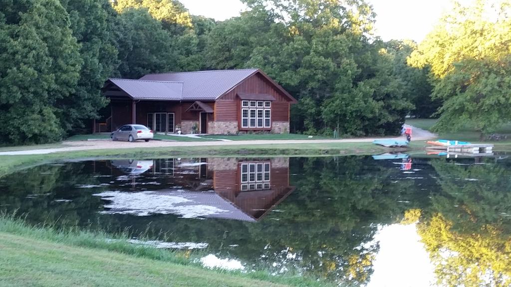 CSFMinistries's tweet image. New lodge at Life Change Camp.  Thanks CSF investors for helping to make it possible.