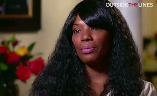 The University of Louisville basketball team is under heat after escort reveals secrets. youtube.com/watch?v=7KIoYJ… …