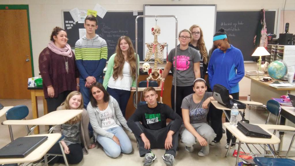 wick_science's tweet photo. A "how do you feel today"activity in anatomy...tired , great or bloated? #brokenbob #beautifulbob # cowbullbob https://t.co/hxKbhNzgPg