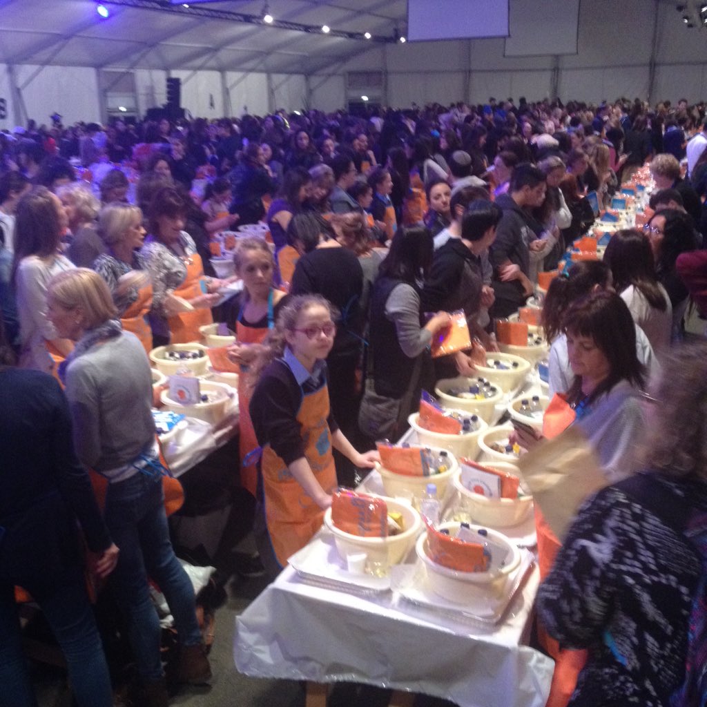 UnitedSynagogue's tweet photo. Just some of the #greatchallahmake! @shabbat_uk https://t.co/FOVV74gwzF