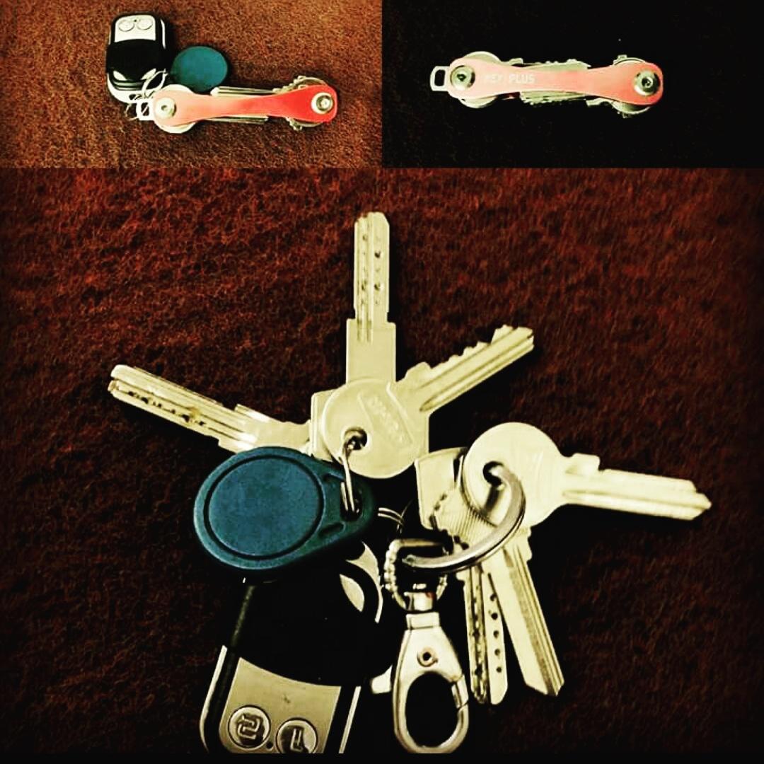 KEYPLUS4's tweet image. KEYPLUS AKILLI ANAHTARLIK ŞİMDİ TÜRKİYE&apos;DE SATIŞ FİYATI 30 TL LAZER İLE ÜZERİNE &quot; TARİH İSİM TAKIM &quot;  YAZILIMI VAR