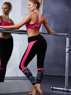 right_buy's tweet photo. Always on point: a bright stripe, a cool graphic and a comfy, ... https://t.co/9VeZk4DxXt [https://t.co/3ZTxynmrOX] https://t.co/b7bCqJe00G
