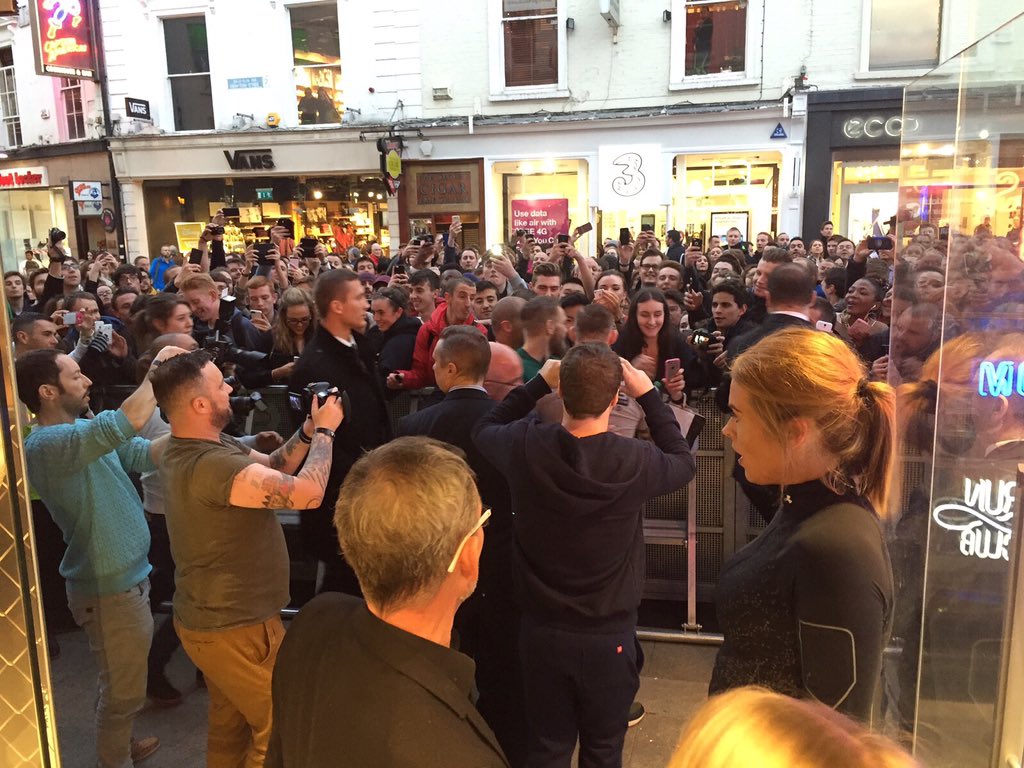 TheNotoriousMMA's tweet image. This is my city. My home. My people. 🍀 ❤️