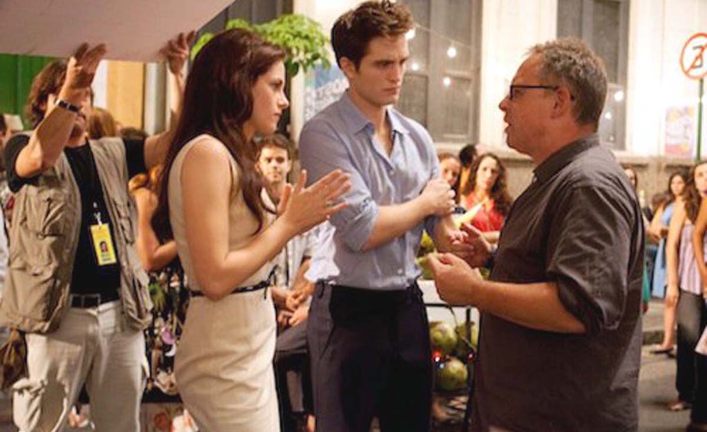 Happy Birthday to Bill Condon! Thank you gor giving us an badass Vampire Bella and RK moments we would never forget 