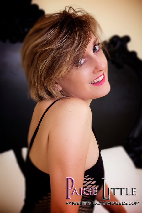 #ThrowbackThursday pic! Enjoy! ;) https://t.co/1JIlPJJCzZ<a href="/tag/throwbackthursday"class="tags">#ThrowbackThursday</a>