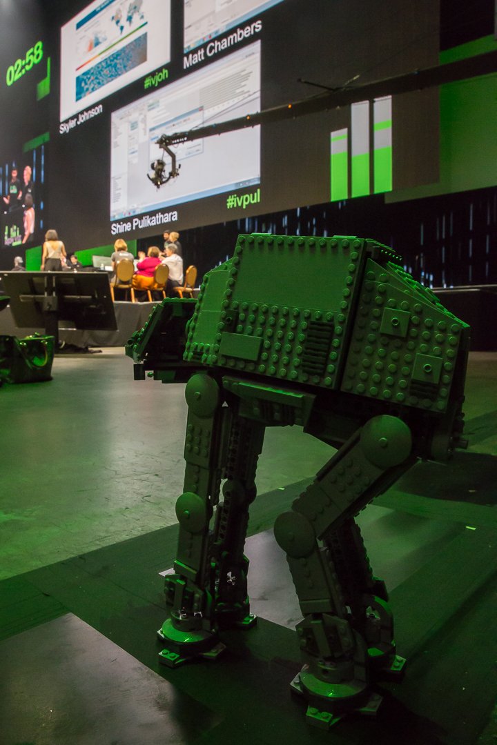 NicolasTMedia's tweet image. Checking out the Iron Viz #data15 #Tableau @tableau #tableau2015