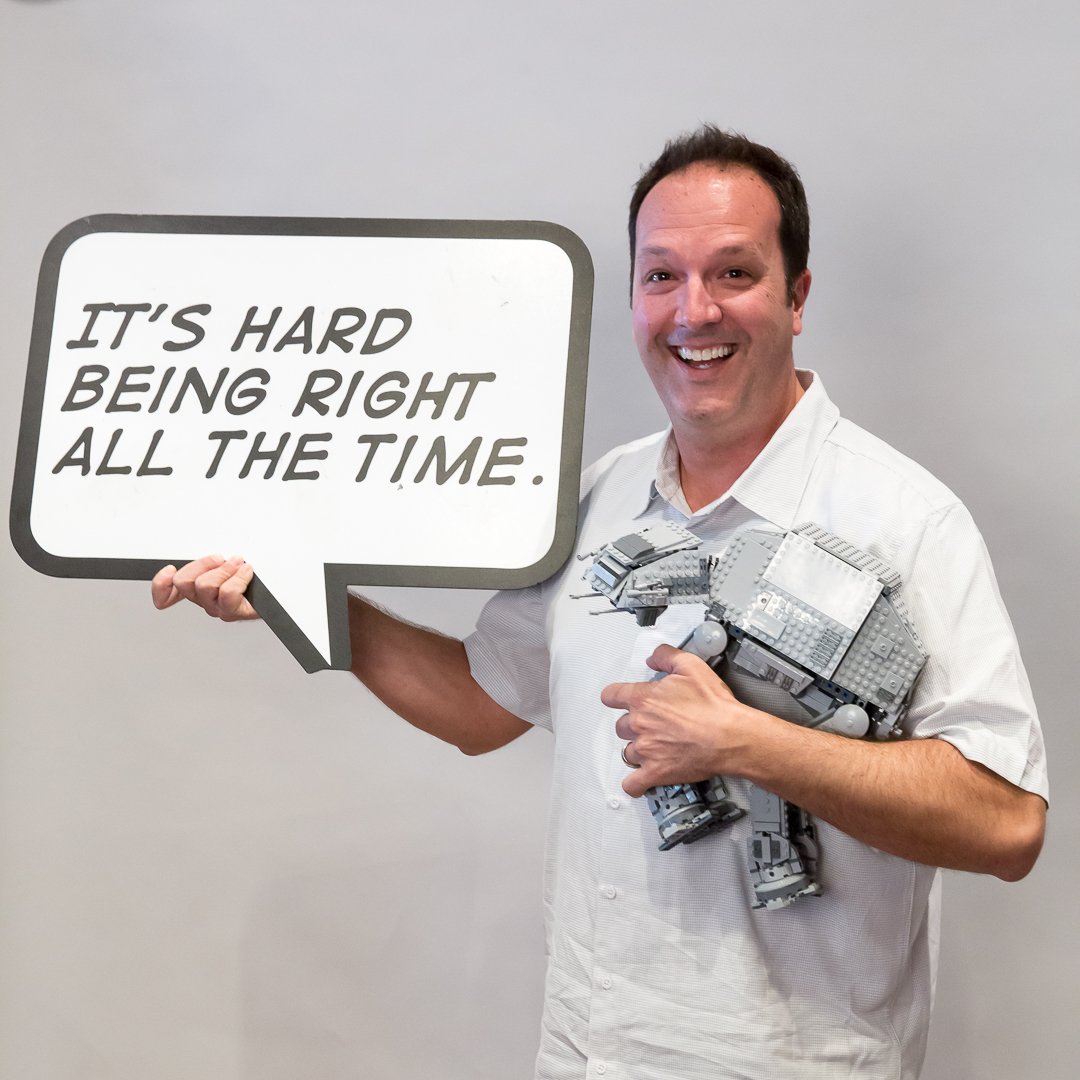 NicolasTMedia's tweet image. Socializing with the customers. #data15 #Tableau @tableau #tableau2015