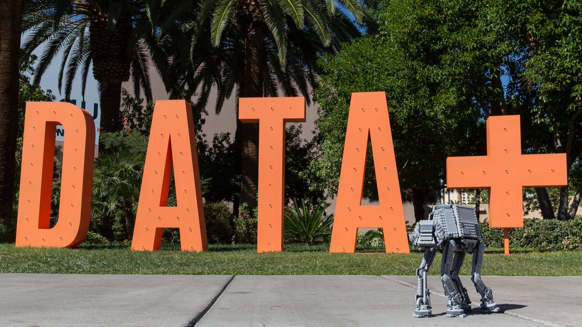 NicolasTMedia's tweet image. Data for the win. #data15 #Tableau @tableau #tableau2015