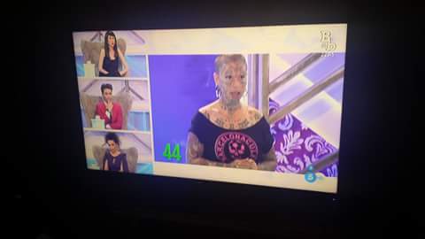 Fotos de mi aparicion ayer en telecinco. Tengo videk xo en d facebook por ako no me deja colgarlo. https://t