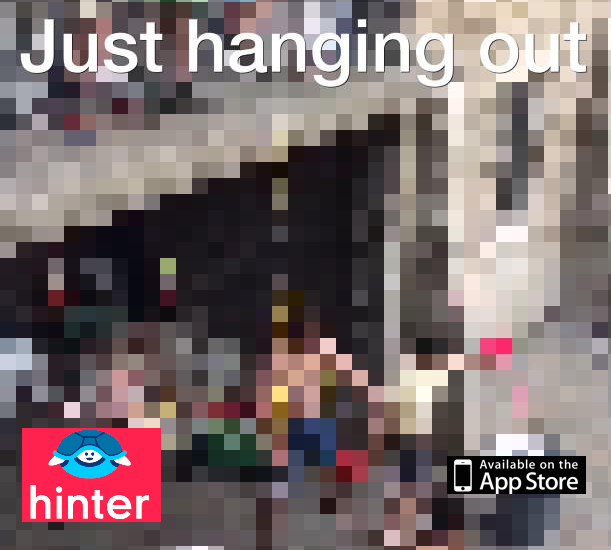 HinterMeme's tweet image. Just hanging out #chillout #ChillTwitter #EasyThrowback Tap to reveal: bit.ly/1LfTT0w