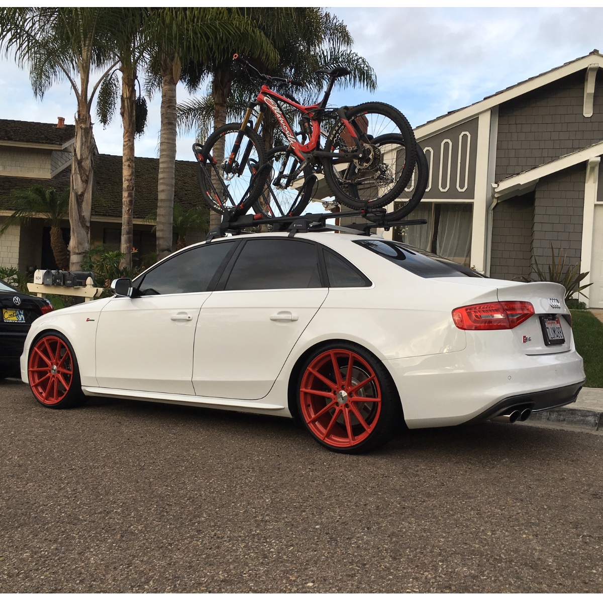 yakimaracks's tweet photo. S4 ready for the trails #audi #frontloader #whispbar #bikeracks #SoCal https://t.co/OqX4GpzuCv