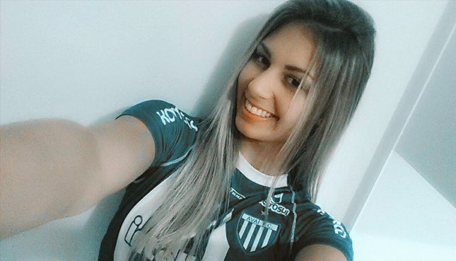 平安山 良太 De みんなにavai Fcをもっと知って欲しいので 南米では美女で有名なavai女性サポーター Avaiana を紹介するよ 笑 アヴァイfc Avaifc Jリーグ南米戦略 T Co Pccihleqgk