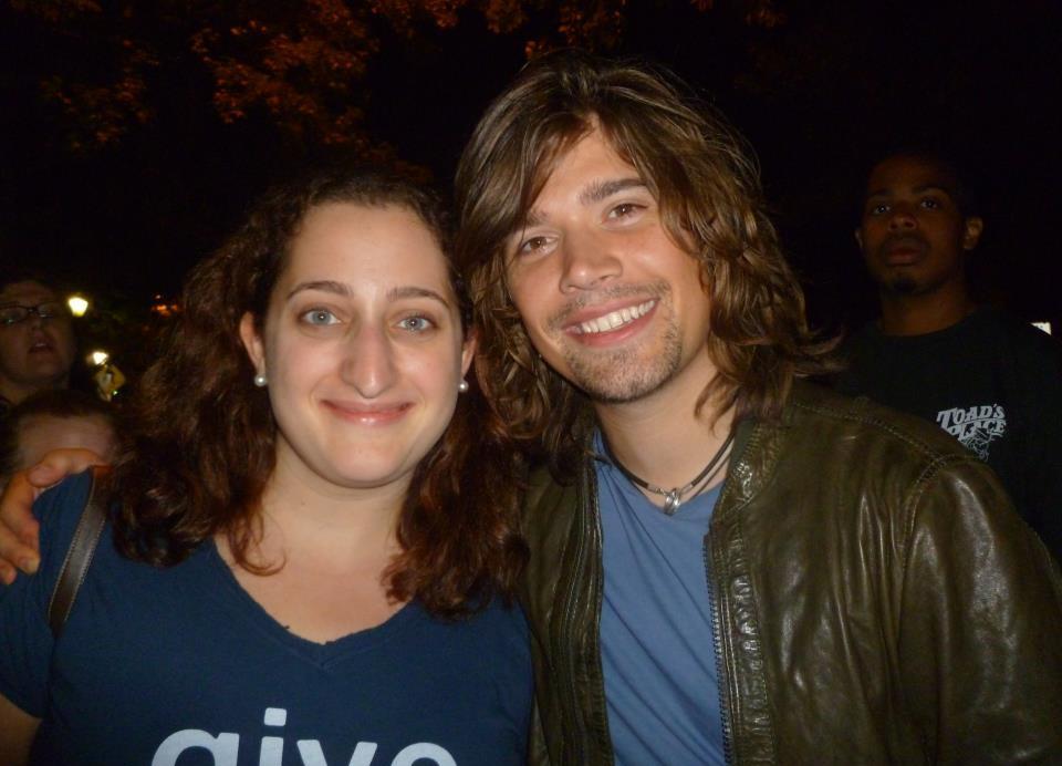 Happy Bday to my fav drummer, Mr. Zac Hanson!! to my first solo pic w/ him.  