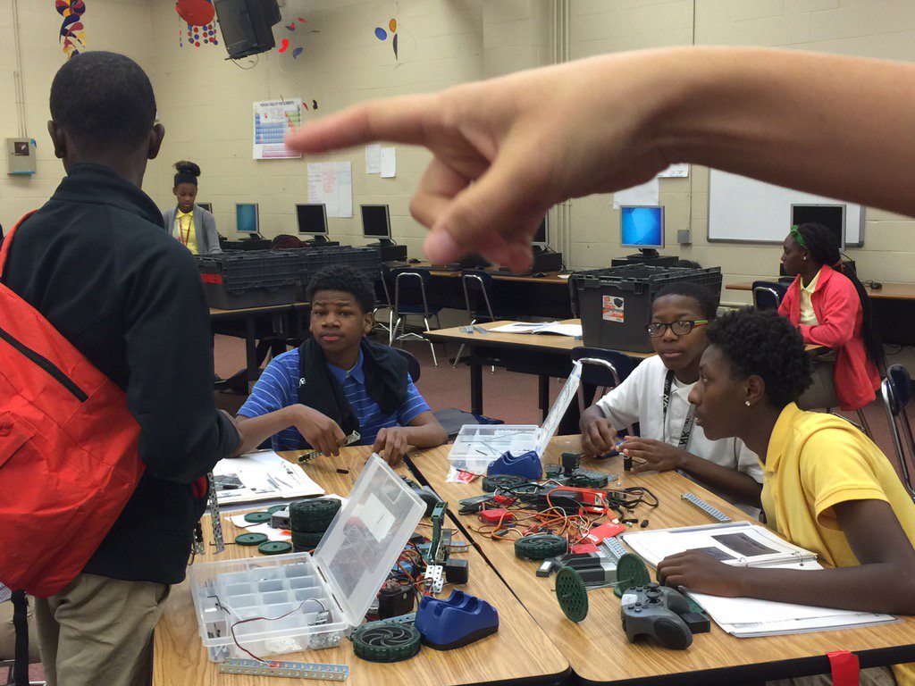 CTownNewTech's tweet photo. So proud of our 9th grade Scholars seeking challenge in YTA robotics class today!#AgencyinAction https://t.co/4perEIL2s1