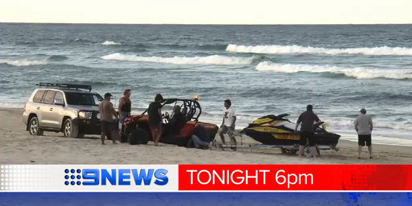 darrencurtis_'s tweet photo. Incredible story of bravery with a woman giving her own life to save a 9yr old washed into the surf off rocks #9News http://t.co/0hl45HjUD8